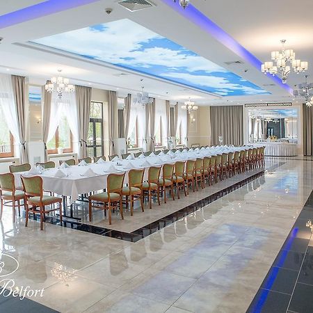 Hotel Belfort Ломжа Экстерьер фото