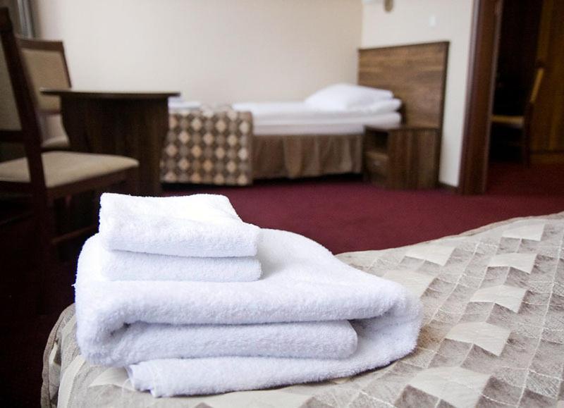 Hotel Belfort Ломжа Номер фото