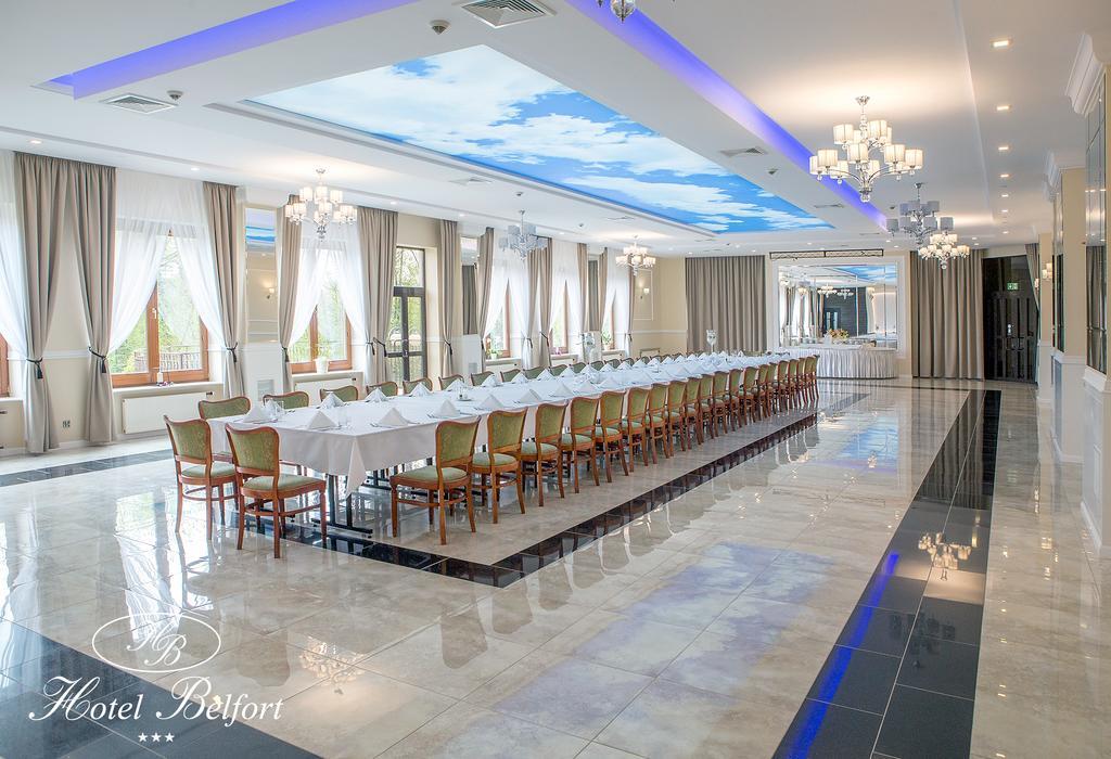 Hotel Belfort Ломжа Экстерьер фото